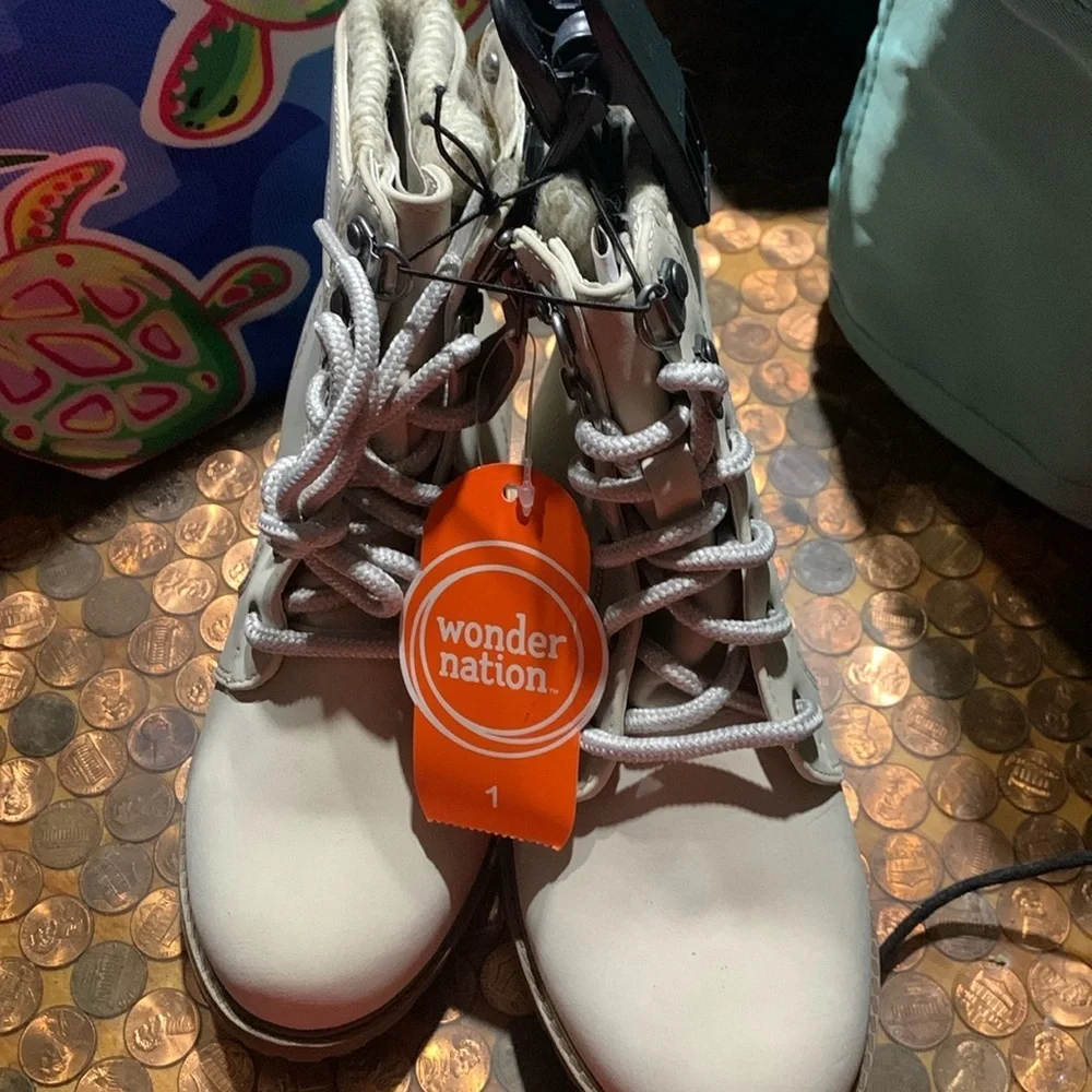 Girls short boots